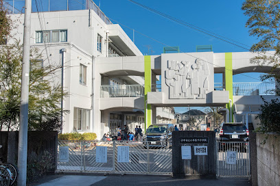 小平第十小学校の外観画像