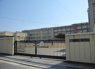 堺市立榎小学校の外観画像