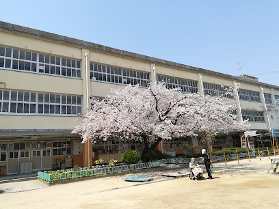 茨田東小学校の外観画像